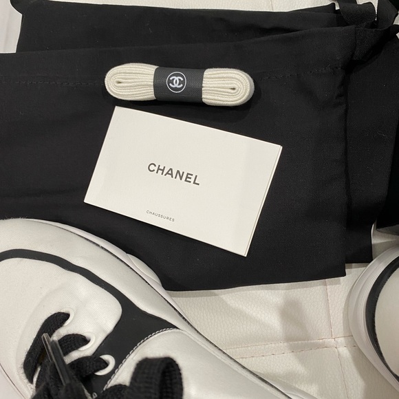 Chanel Logo Sneakers  black & white - Picture 3 of 10